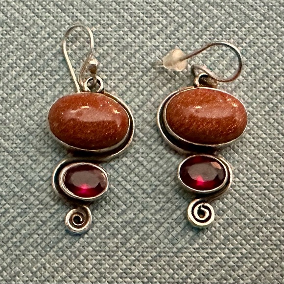 Glittered Stone Red Quartz Dangle Fishhook .925 Sterling Silver Earrings - Picture 2 of 6